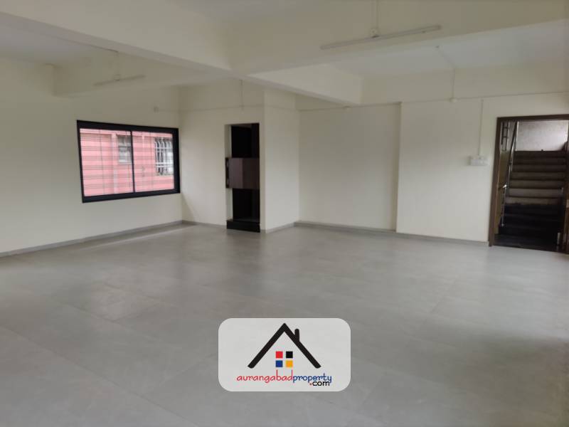 To Let newly renovated 650 sq ft office space at Adalat Road