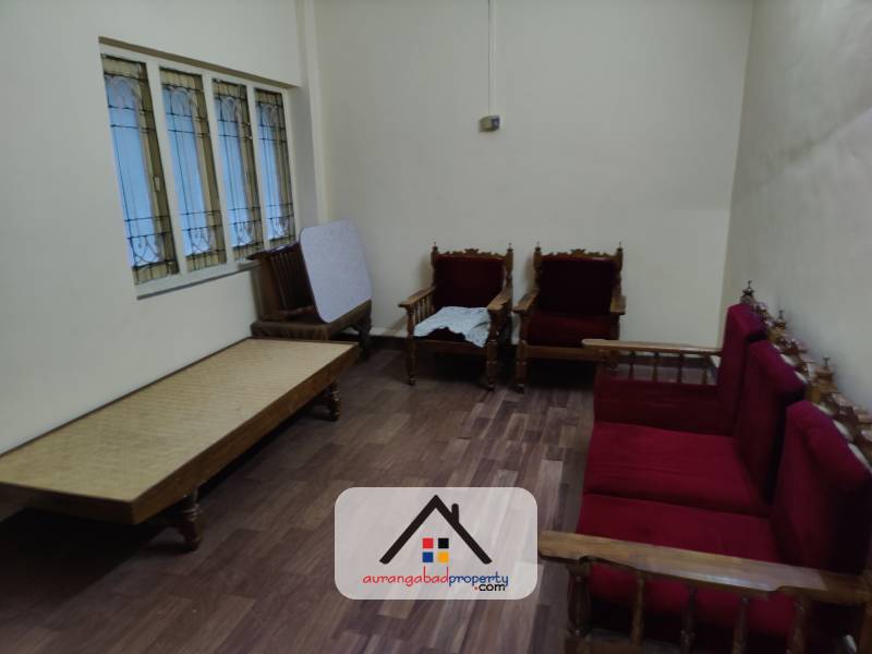 To let a 1 BHK semifurnished block at the Shreya Nagar area